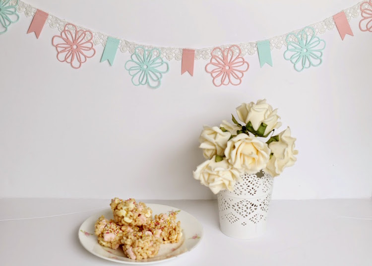 jarná dekorácia-2017-urob si sám-bannerové motívy-čipka-kvety