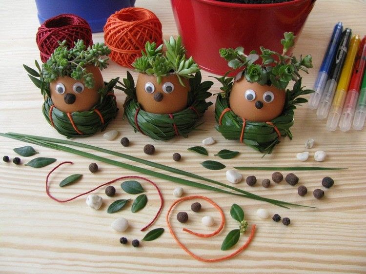jarná dekorácia-škrupina-drotár-vázy-sukulentné-oči