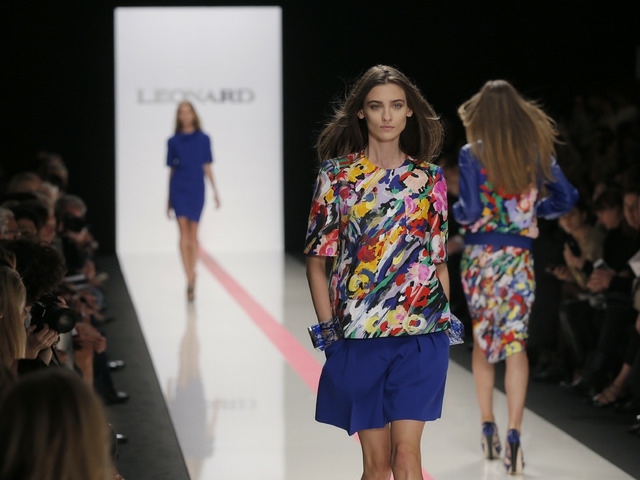 Sukne módne trendy 2014 farby tmavo modré šaty