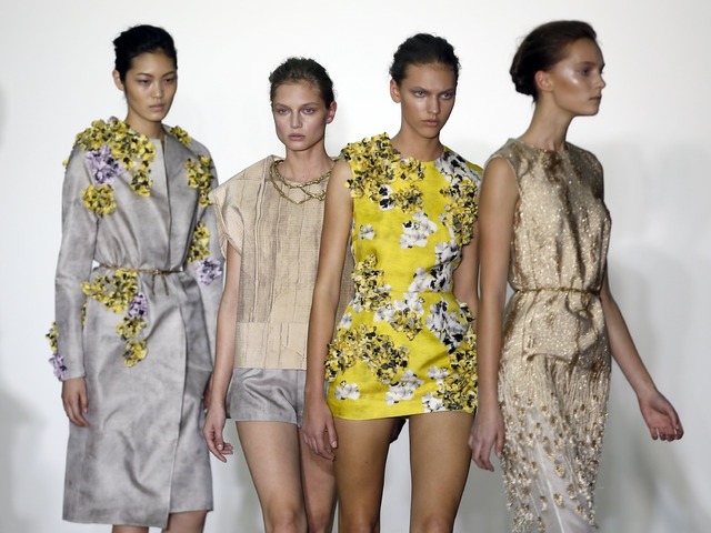 Komoda Nohavice Bundy Kvetinový vzor Blazers žltá zlatá