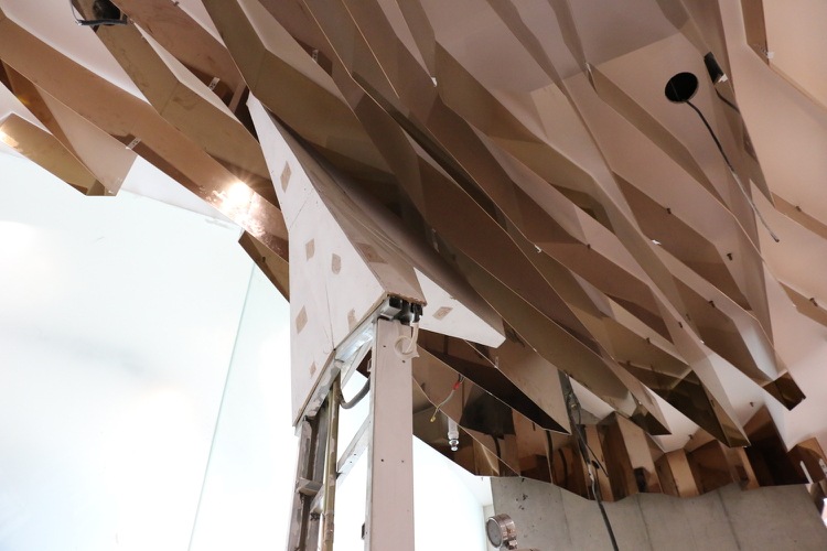 Postup stavby Inštalácia kozmetického zrkadla s osvetlením