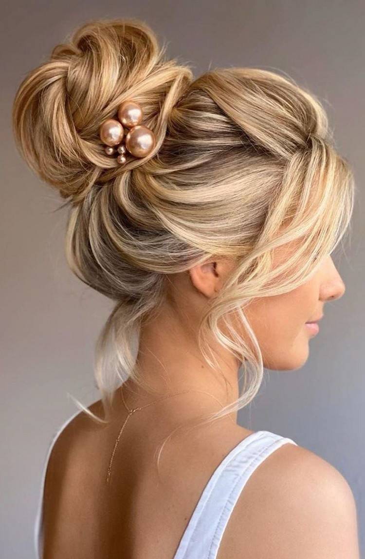 Updo účesy svadobný hosť wVlasový svadobný hosť si urobte sám