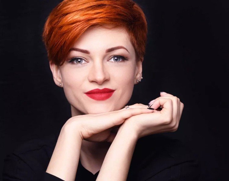 Pixie Cut 2021 ako tvar tváre určuje účesy pre hranatú tvár