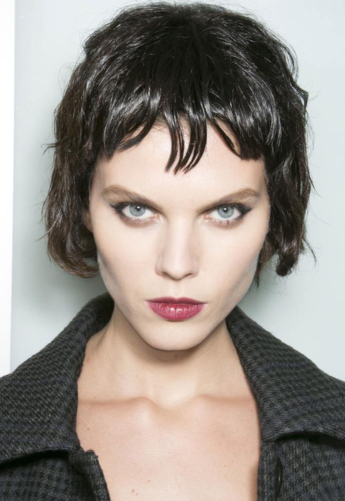 Louis Vuitton jeseň 2013 bob s ofinou Louis-Vuitton-jeseň-2013-backstage-bob-pony