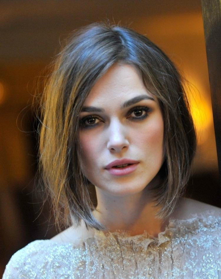Bob s líniou A od Keiry Knightley Stredne dlhé účesy-bob-krátke-jemné-špicaté-keira-knightley