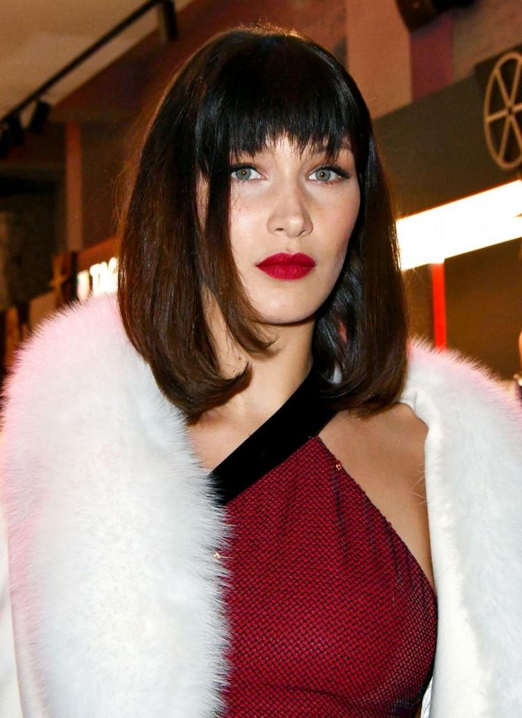 Účes Bella Hadid Bob s účesom Ofina Úzka tvár
