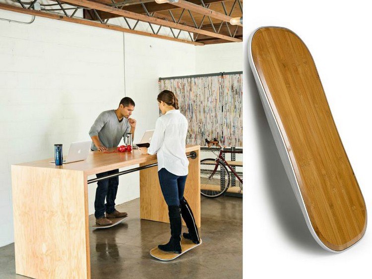 Opierka na nohy je pre všetkých, ktorí trávia deň státím alebo sedením Podnožka-kancelária-drevo-stojace-pracovné-stoly-nápad