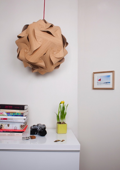 závesná lampa-futuristický-francúzsky dizajn