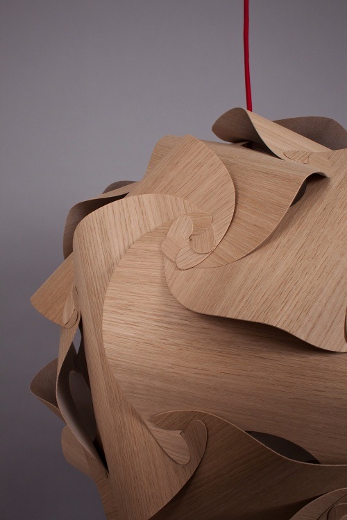 moderné-závesné svietidlo-dub-drevo-panely