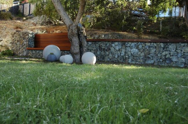 Vybudujte si gabióny sami, drevené časti, lavička, záhrada