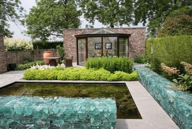 postavte si gabióny sami sklenené kamene akcenty rybník