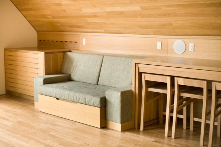 garáž byt čalúnenie sivá zelená stolná komoda