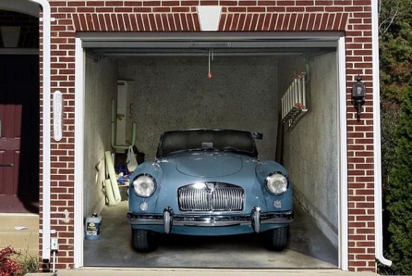 Nástenné tetovanie garážových dverí pre ubytovaných Nástenné tetovanie garáže brána auto-ubytovať