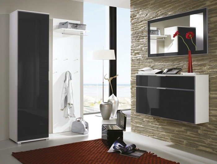 čiernobiela verzia dekorácie steny z prírodného kameňa