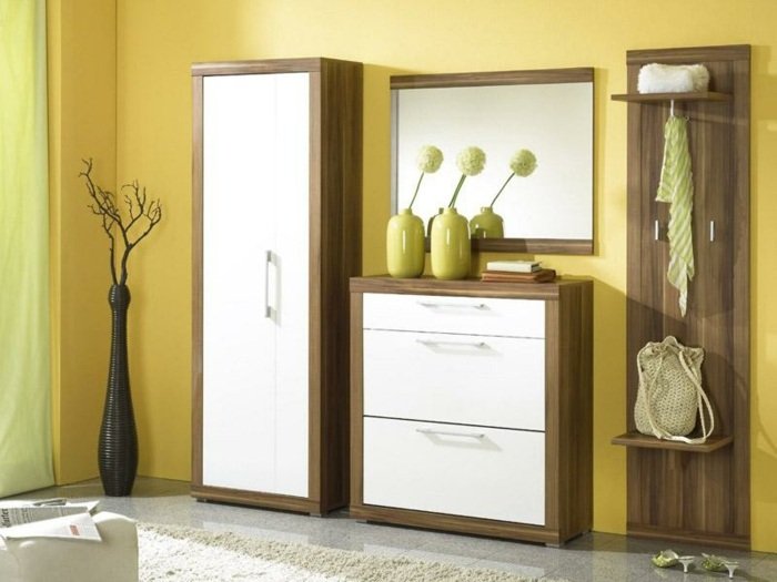 Rotačná skriňa-šatňa-s-skriňou na topánky