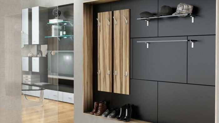 Priestorovo úsporné miesto na kabáty a topánky