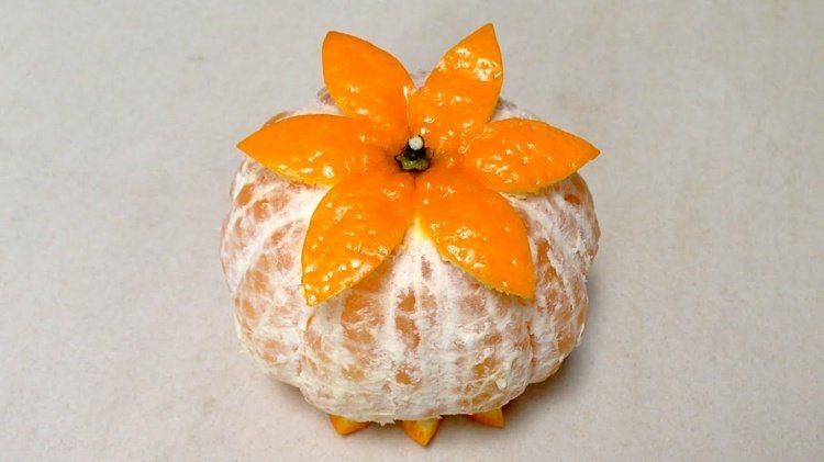 Ozdobte mandarinku premenou šupky na kvet ozdobte a ozdobte kvetinovú misku s mandarínkovým dizajnom