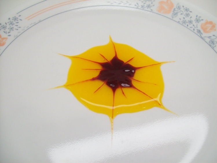 Ozdobte omáčkou alebo polevou obloha-ozdoba-jedlá-hlavné jedlá-dezert-poleva-omáčka-slnko