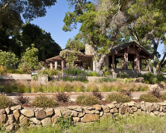 svah záhradné úrovne nápady na dizajn rastlín okrasné trávy