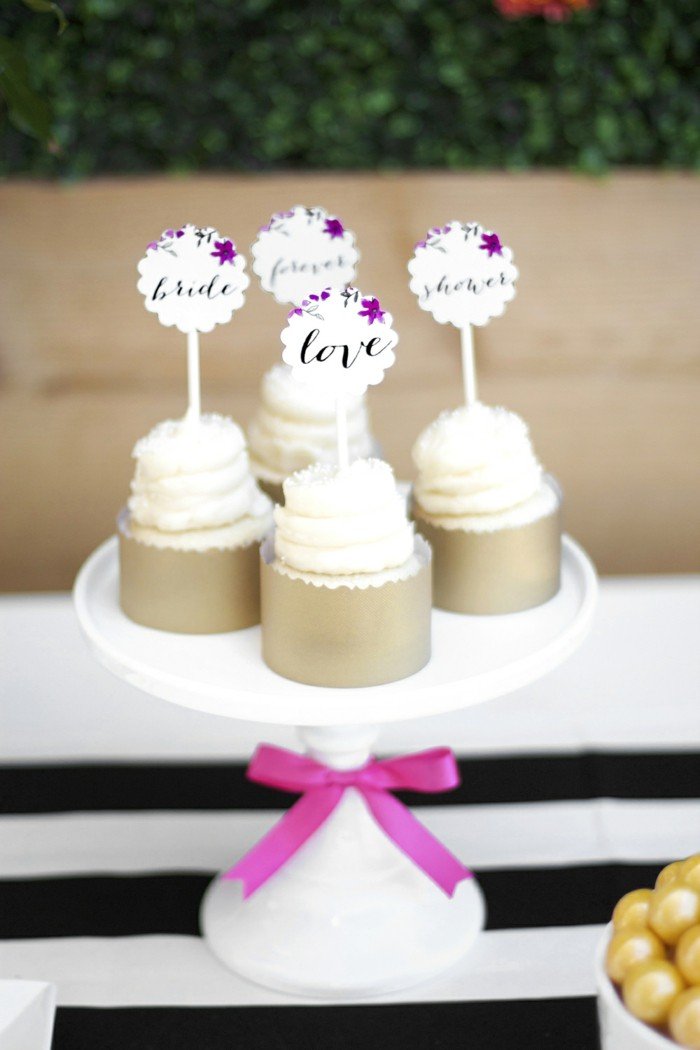 nápad na dezert svadobná sprcha záhradné košíčky muffiny papier zlatý