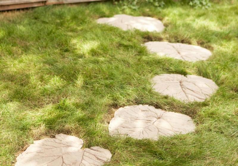 Záhradná dekorácia-urob si sám-nášľapné kamene-jesenné lístie-nápady