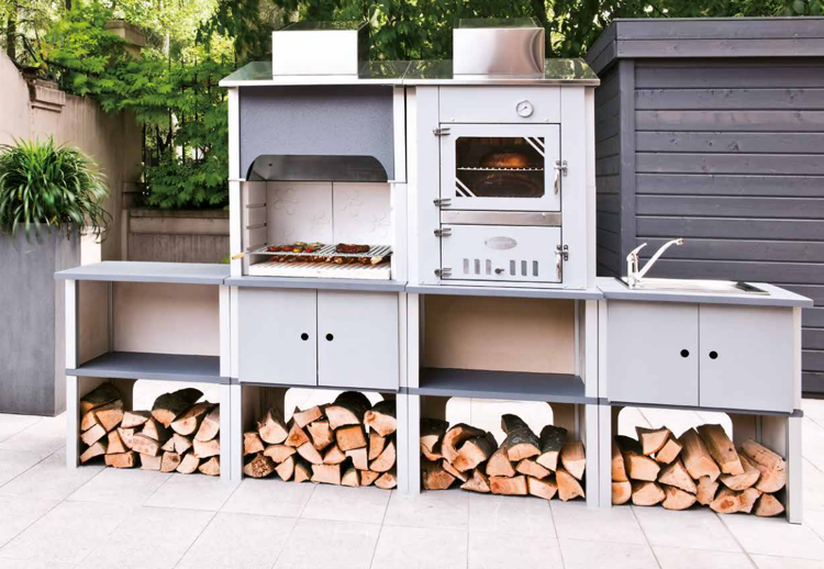 záhrada-grilovačky-palivové drevo-kov-betón-konštrukcia-skladovací priestor