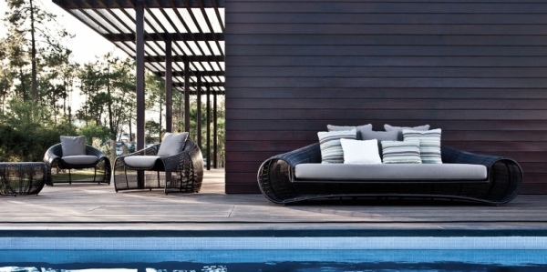 Vybavenie terasy pri bazéne-návrh čalúneného nábytku