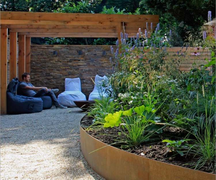 Oporná stena oceľová klenutá, široký výsadbový prstenec