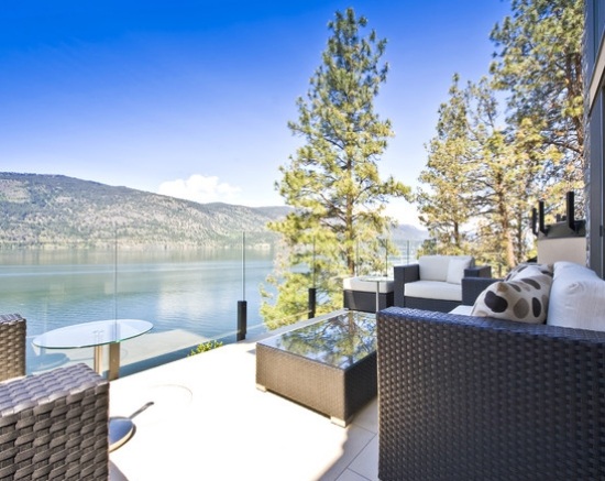 nápady na sklenené steny pre záhradný balkón proti vetru