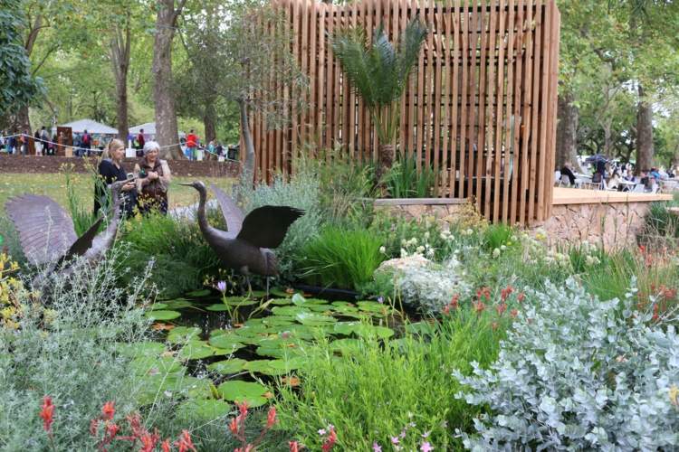 garden-landscaping-nt-wild-design-english-style-wild-sadenie