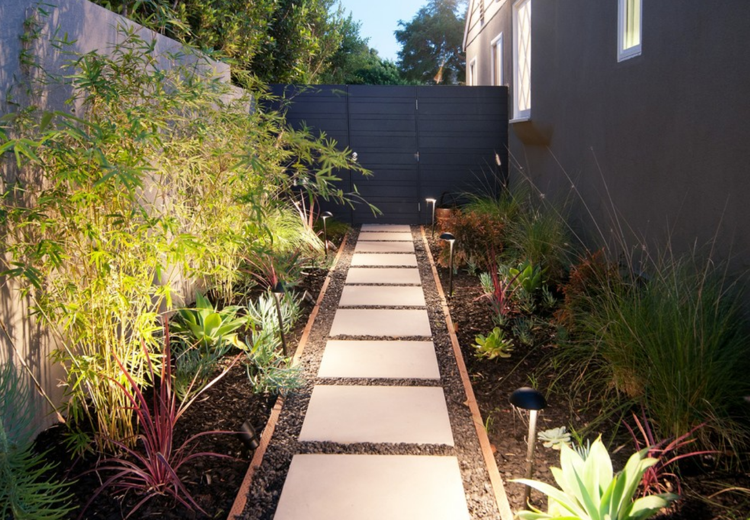 osvetlenie do zahrady-led-patnik-svetla-chodnik-orientacne-osvetlenie