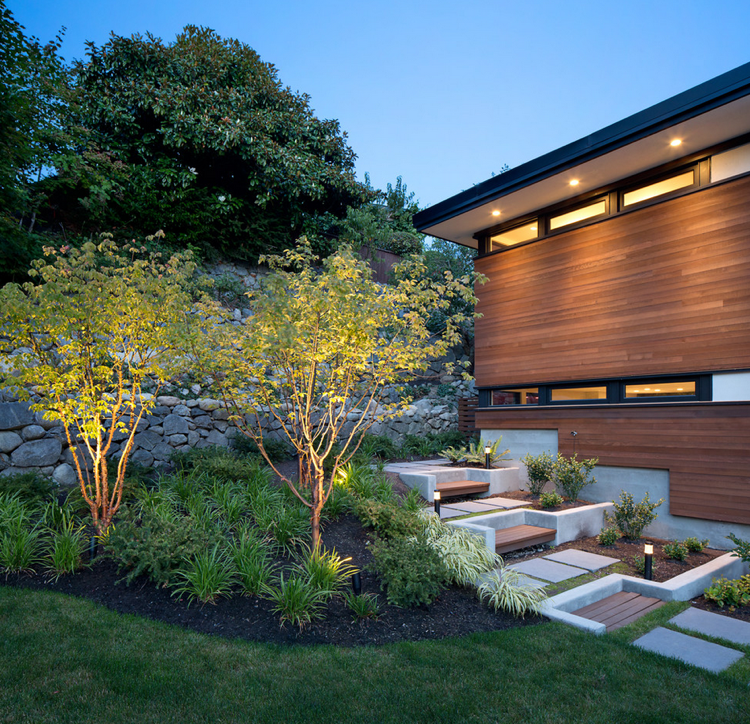 záhradné osvetlenie-led-podstavec-svetlá-bodové svetlá-stromy-rastliny