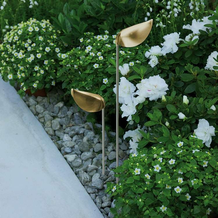 luxusná stojanová lampa z nerezovej ocele v zlatej farbe