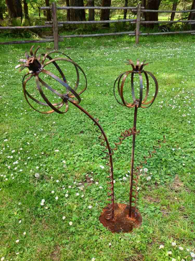 dekorácia kovový hrdzavý lúčny záhradný kvetinový dizajn