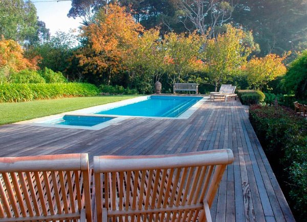 terasa je dobre udržiavaná, bez dažďa