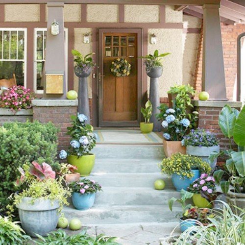 záhradný dizajn nádvorie záhrada pri vchode kvetináče