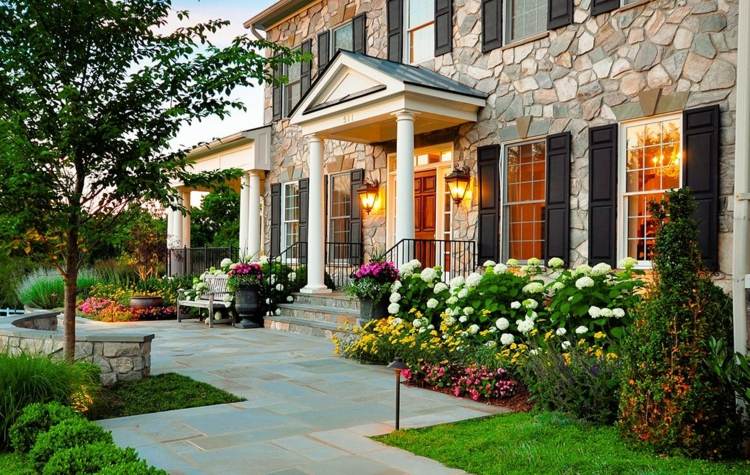 Inšpirácie záhradného dizajnu kvety trvalky kríky trávnik