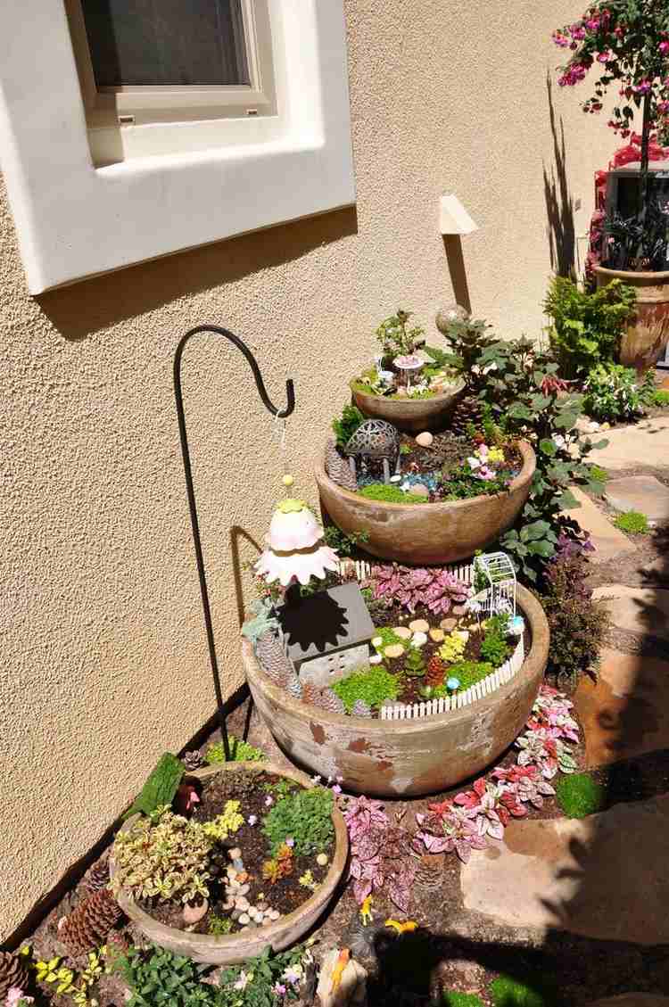 Záhradné nápady pre malé záhrady Kamenná misa na úrovni kúzelného lesa