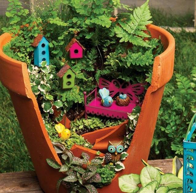 Záhradné figúrky vtákov sova starý keramický kvetináč