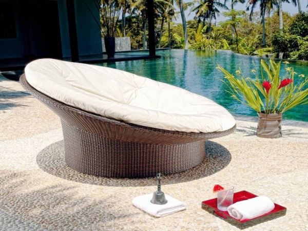 záhradný nábytok z ratanu z kráľovského záhradného kresla okr