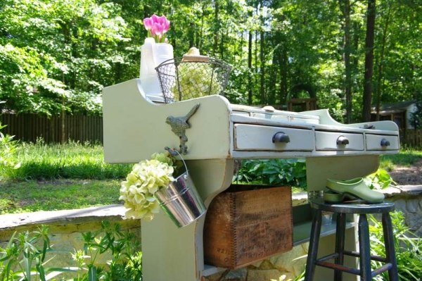 Starý skriňový záhradný nábytok DIY Starý skriňový záhradný nábytok nápady pre domácich majstrov