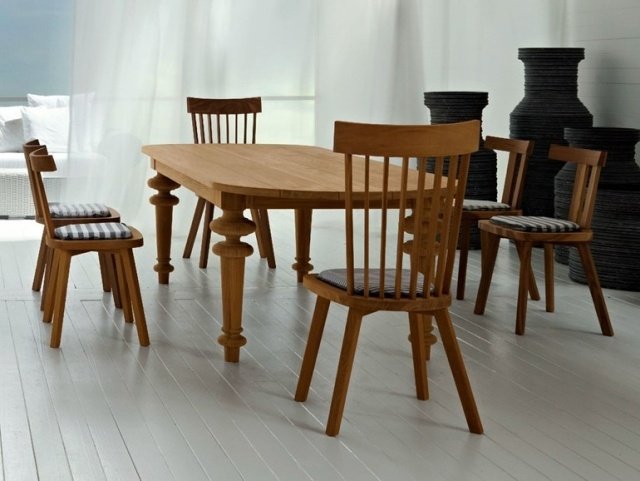 nápady na dizajn vankúše na sedenie z dreva pruhovaný vzor dizajnér