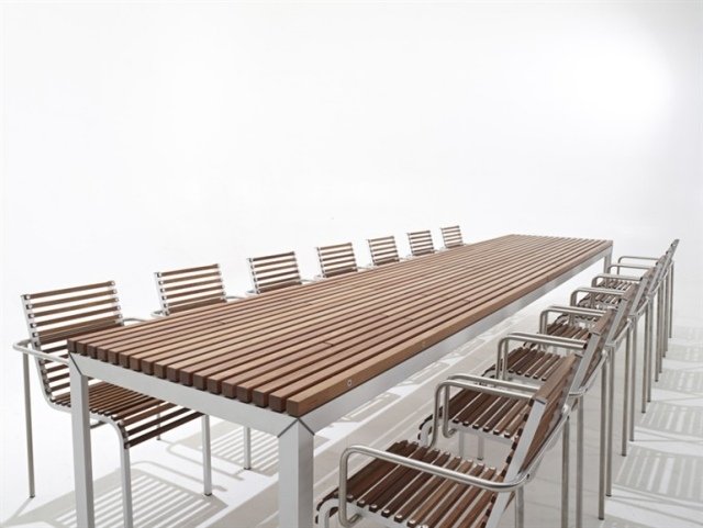 záhradný stôl veľmi dlhý nápad veľké plochy rodina priatelia deti