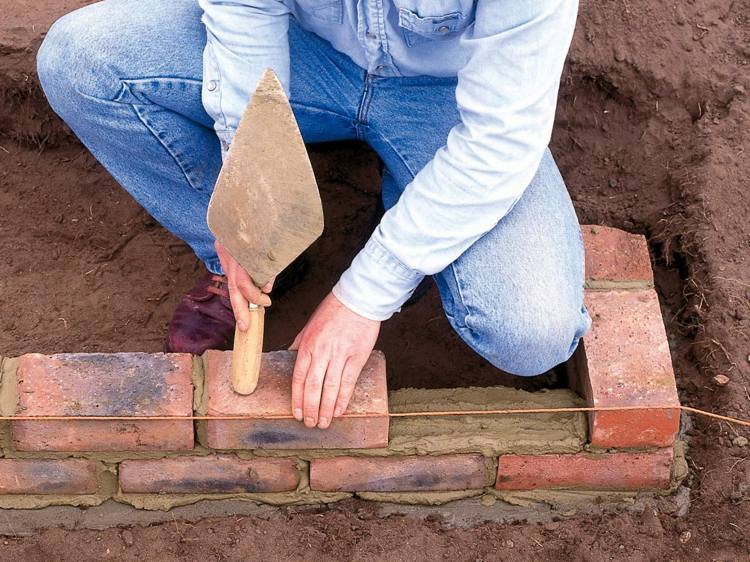 Postavte si záhradné schody sami - z tehál a malty Postavte si záhradné schody sami-návod-klinker-moertel-technológia