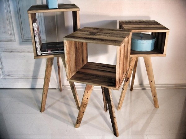 Odkladací stolík v drevenom prevedení z použitých paliet