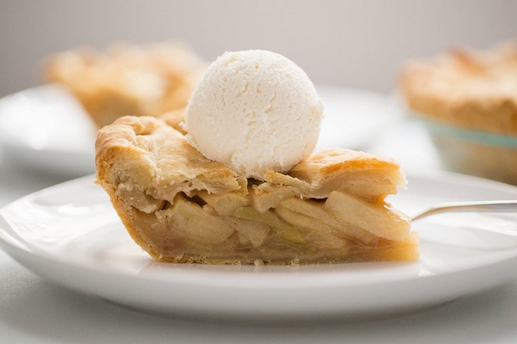 Zakryté piškótové jablkové recepty s ovocím