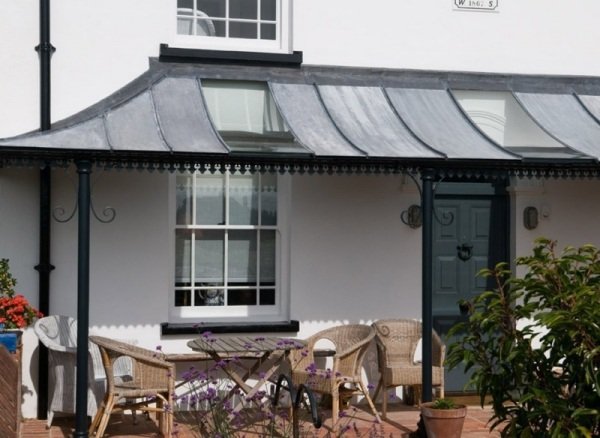 Materiály zastrešenie terasy kovový sklenený ratanový nábytok Materiály na strešné terasy kovový ratanový nábytok