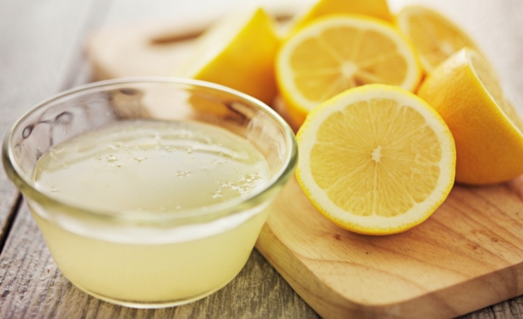 ošetrenie žltých nechtov citrón zdravé nechty krásna koža citrónová šťava