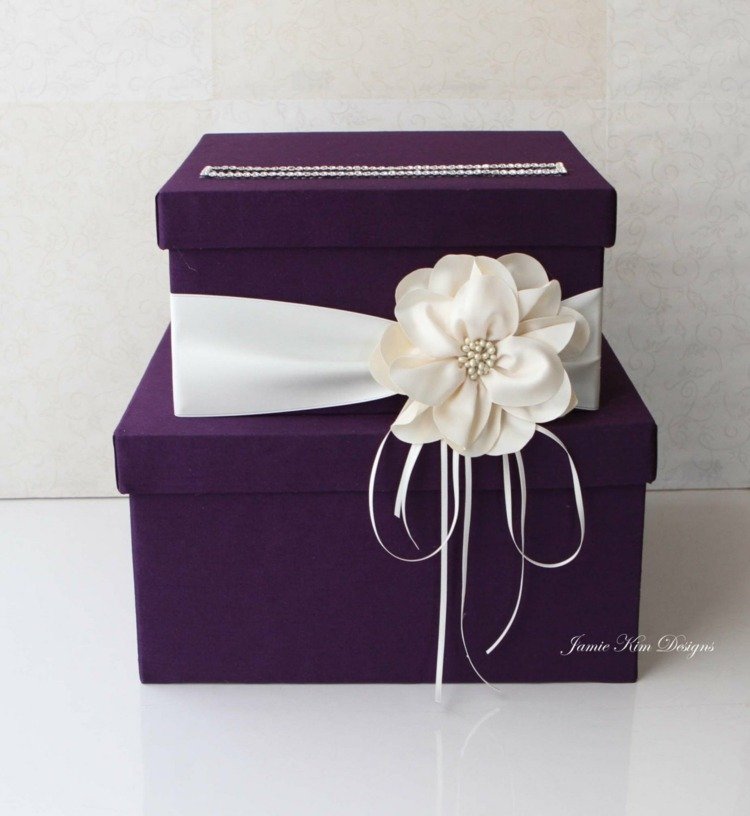 Peňažné darčeky na svadbu v krásnej krabičke krásne-darčekové krabičky-s-mašľou