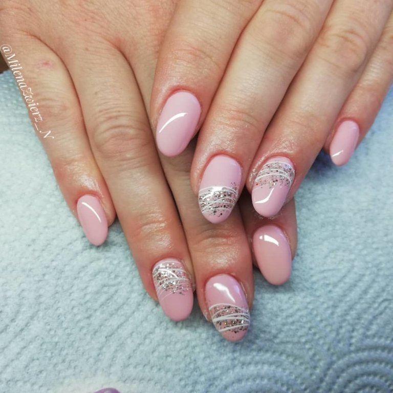 Spider Gel Nails trendy v nechtoch 2020 gélové nechty baletka ružová